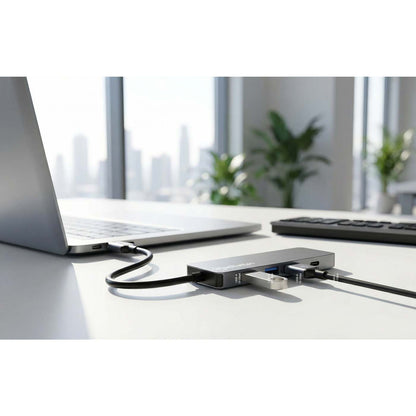 4-Port 10G USB-A / USB-C Combo Hub 3+1 Image 5