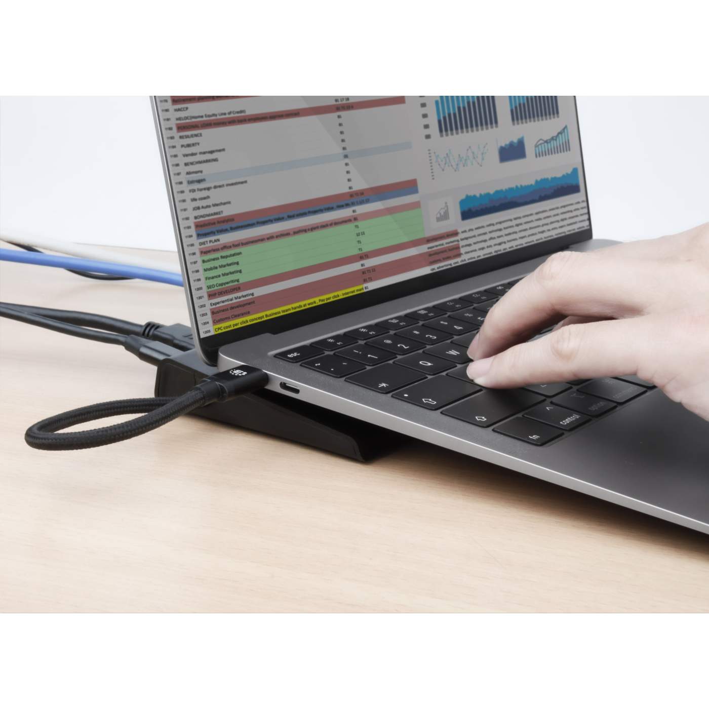 USB-C 11-in-1 Triple-Monitor Docking Station with MST Image 13